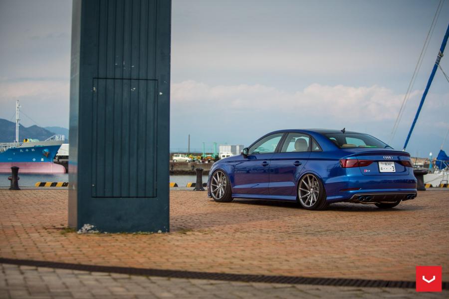  Audi S3 Sedan on Vossen Wheels (CVT) 2017 года  (фото 16 из 19)